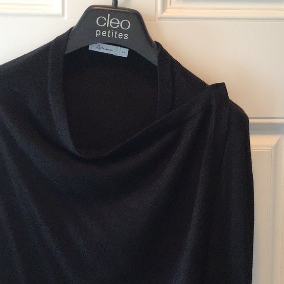 Versatile lightweight sweater - Picture 2 of 7